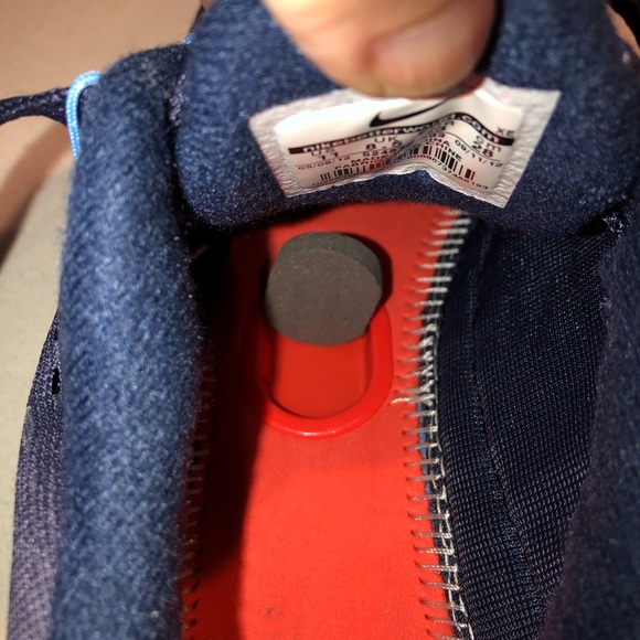 Women’s Nike lunarglide +4 Shield - Picture 12 of 12